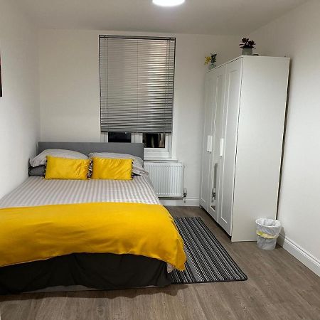 2 Bedroom Apartment Londres Exterior foto