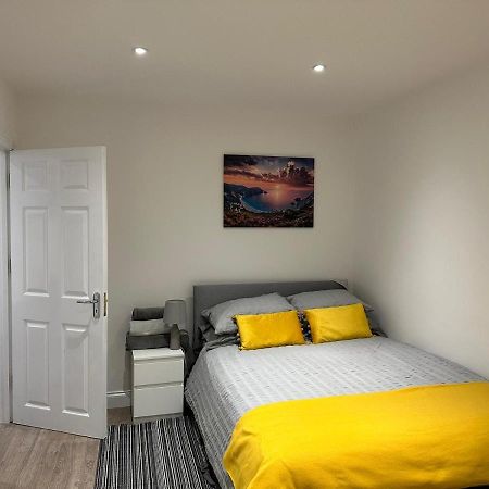 2 Bedroom Apartment Londres Exterior foto