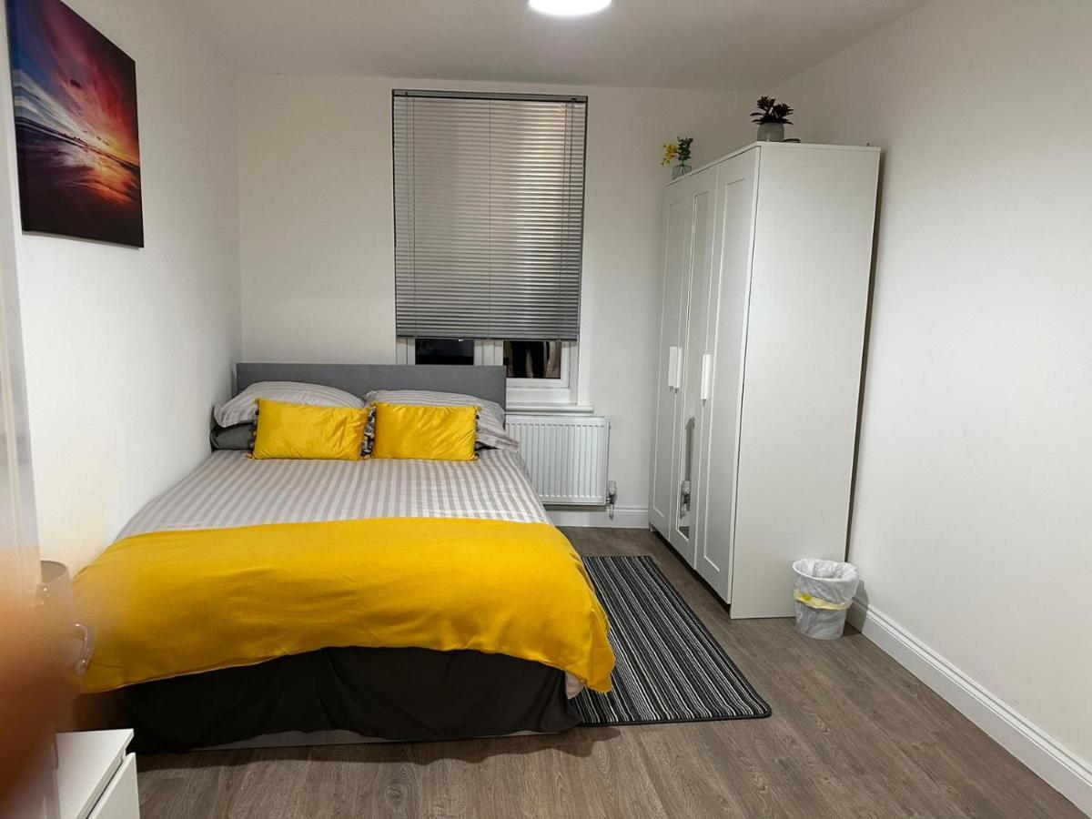 2 Bedroom Apartment Londres Exterior foto
