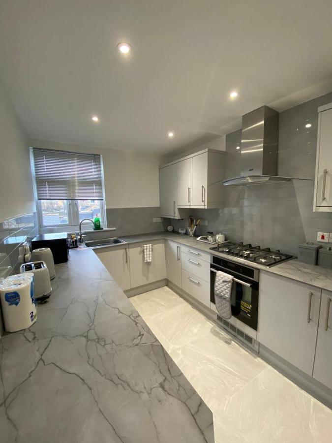 2 Bedroom Apartment Londres Exterior foto
