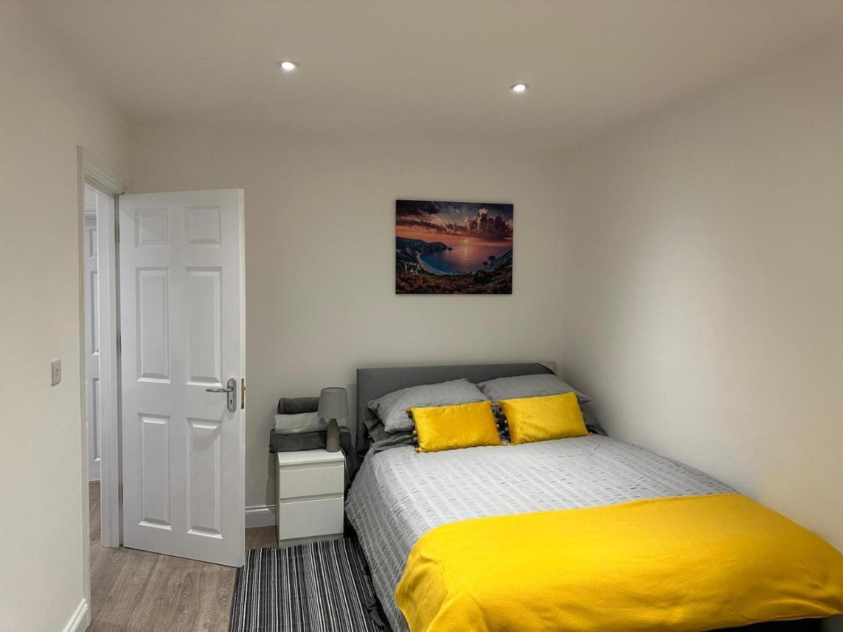 2 Bedroom Apartment Londres Exterior foto